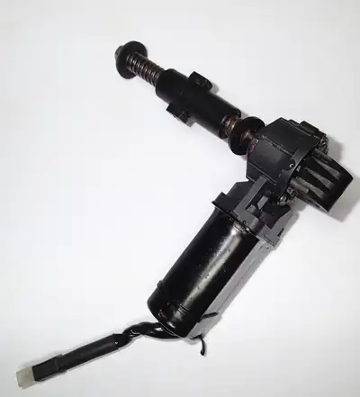 Used Briggs and Stratton 1737941YP Motor, Chute Deflector. Perfect Working Condition. OEM Part Numbe...