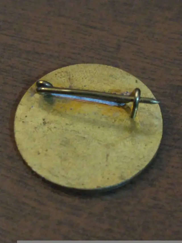 Colourful, circa 1970s Hungary karate pin in Arts & Collectibles in City of Toronto - Image 4