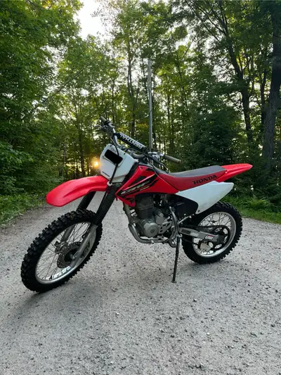-Runs great! No issues! -Owned for the last seven years as the second owner. -Used for trail riding...
