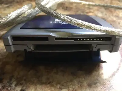Lexar memory card reader Memory Stick, Memory Stick Pro, Secured Digital, MultiMedia Card SmartMedia...