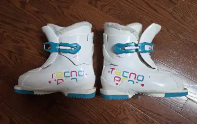 Junior/kids ski boots, View more