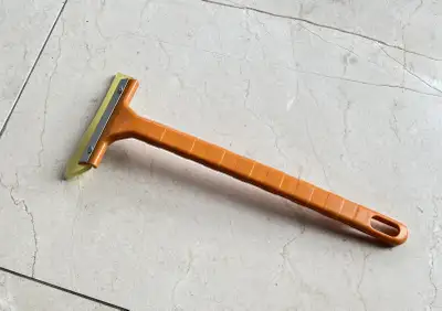 Snow shovel, View more