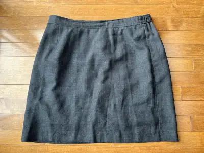 Emilia Saachi Grey Wool vintage short skirt, View more