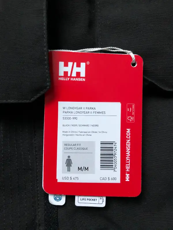 Womens Helly Hansen Longyear II Parka in Women's - Tops & Outerwear in Calgary - Image 3