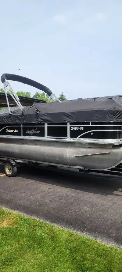 2019 Family Boat Package – Ready for the Water! Great family boat package including boat, motor, and...