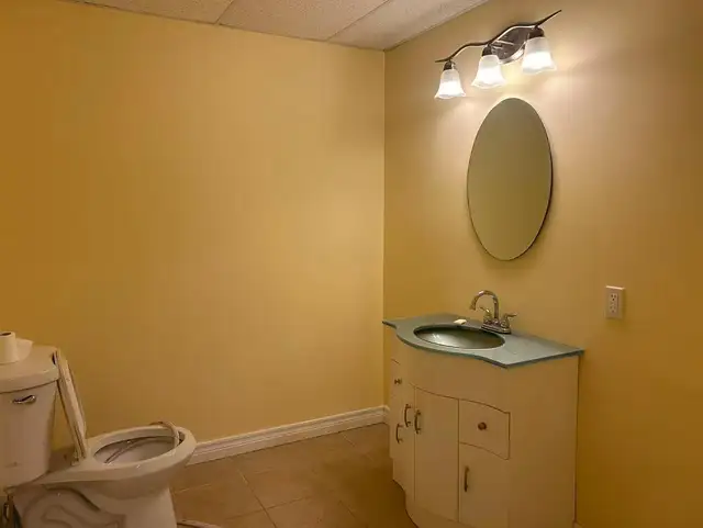 Lewis Point,  5 Beds 3 Baths House in Long Term Rentals in Charlottetown - Image 4