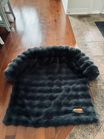 "Pelsbarn" luxurious large dog sofa bed, View more