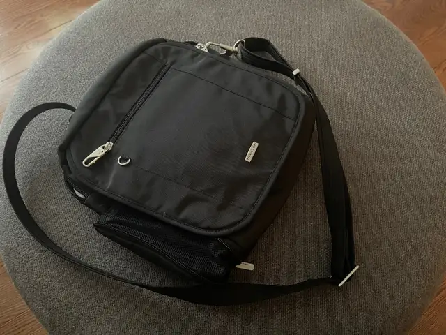 Sac convertible de voyage in Bags & Luggage in Longueuil / South Shore - Image 2