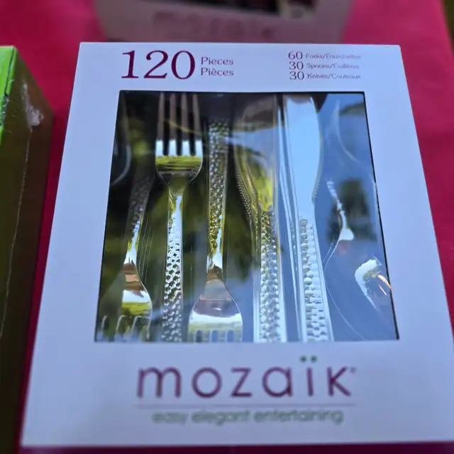 Holiday Package All Quality Disposable Serving Set431543468814520323