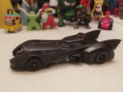 Jada Toys 1989 Batmobile (1/32 Scale) $25 Tons of other collectibles also available, as well as toys...