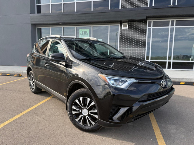 2016 TOYOTA RAV4 LE in Cars & Trucks in Calgary