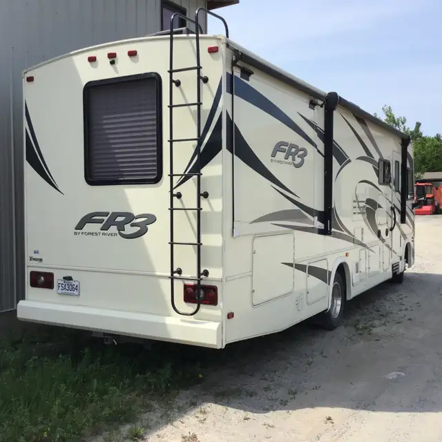 Motorisé classe A FOREST RIVER ,2019 in RVs & Motorhomes in Ottawa - Image 3