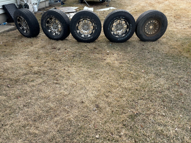 Bridgestone Dueler AT Revo 3 285/70R17 in Tires & Rims in Edmonton - Image 2