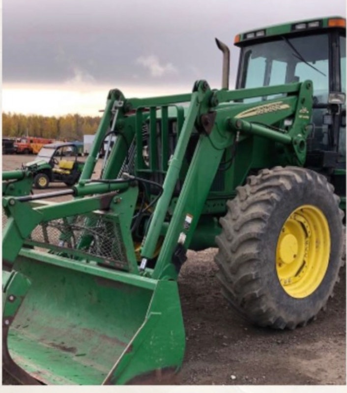 STOLEN John Deere tractor, loader and lawn tractor. Farming Equipment