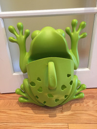 BOON FROG POD and BATH TOY SCOOP