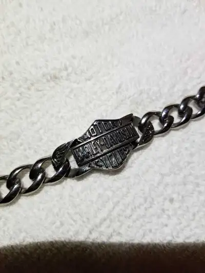 Bracelet harley davidson grandeur 7p et 8 pouce pour plus d'information m'écrire