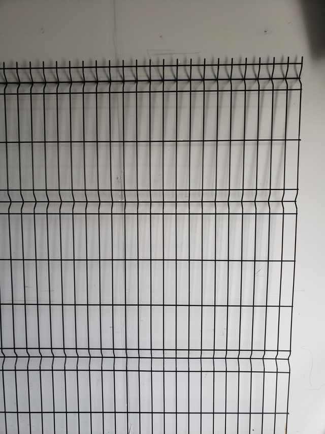 3D Curve Mesh Fence Panels 6 FT T x 10 FT W in Other in City of Toronto - Image 10