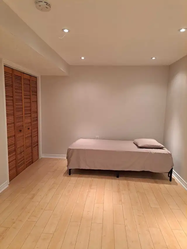 Studio Basement Apartment for Rent in Whitby