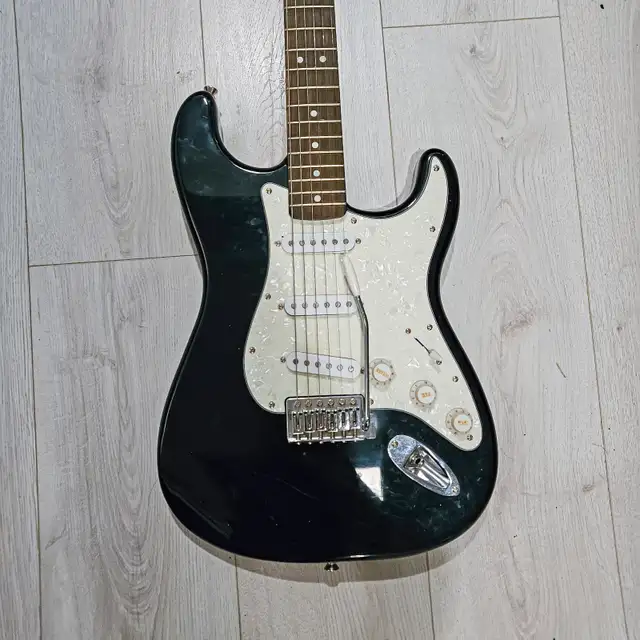 Squire Strat By Fender Electric Guitar Black in Guitars in Edmonton - Image 6