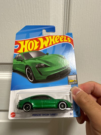 Hot wheels Porsche Taycan Turbo S