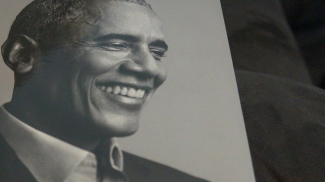 BARACK OBAMA -  UNE TERRE PROMISE in Other in Norfolk County - Image 2