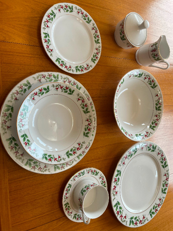 Make your table festive for the holidays with this dinnerware! in Kitchen & Dining Wares in Thunder Bay