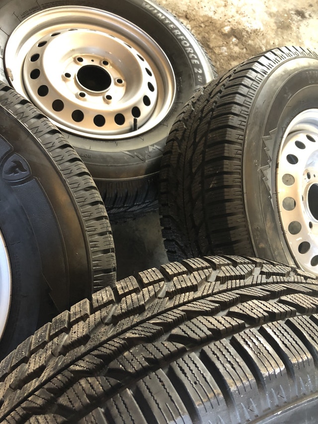 OEM Ford Ranger new steel rims and winter tires 255 70 16 Tires & Rims Ottawa Kijiji