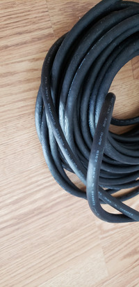 Moving sale - VGA cable