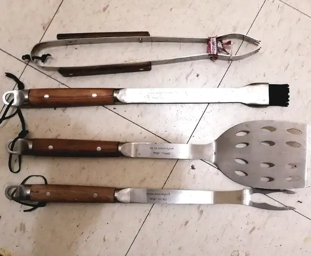 Grill mate professional series BBQ sets wood handles63771549919233120