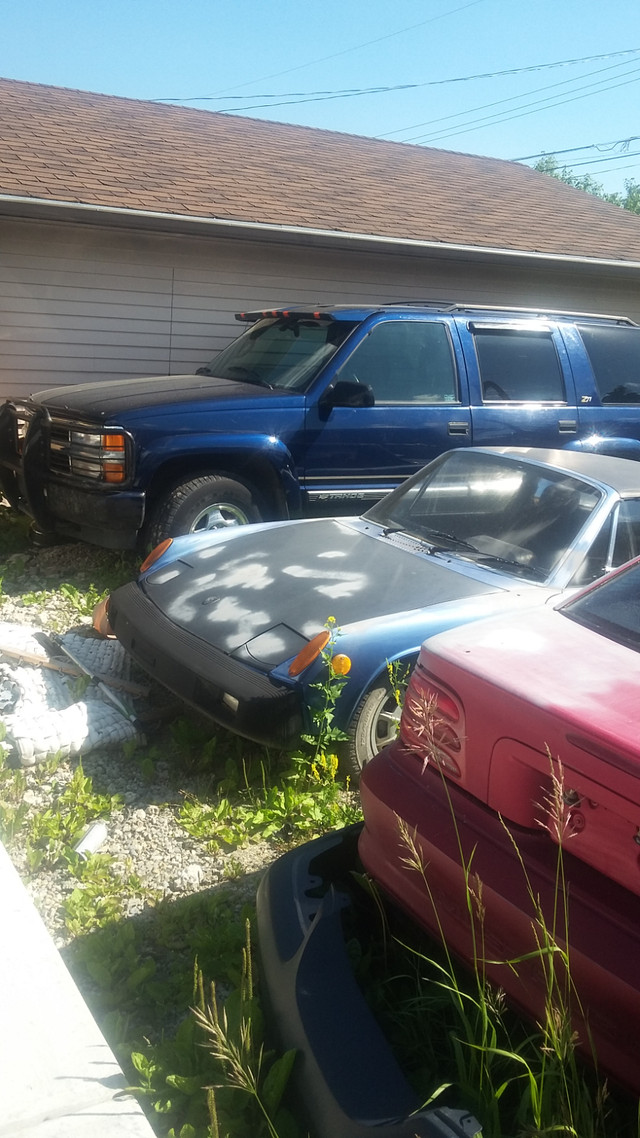 1998 tahoe project  needs work. in Cars & Trucks in Calgary - Image 3