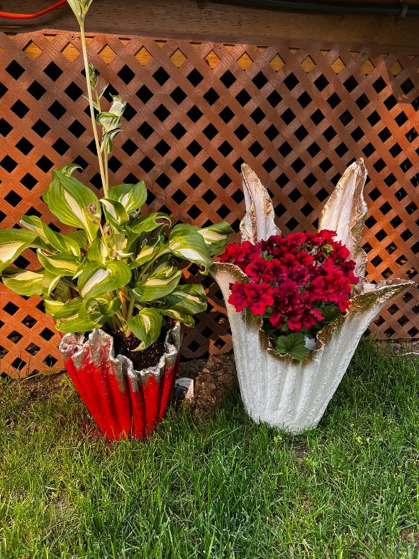 Cement flower pots Outdoor Décor Oshawa / Durham Region Kijiji