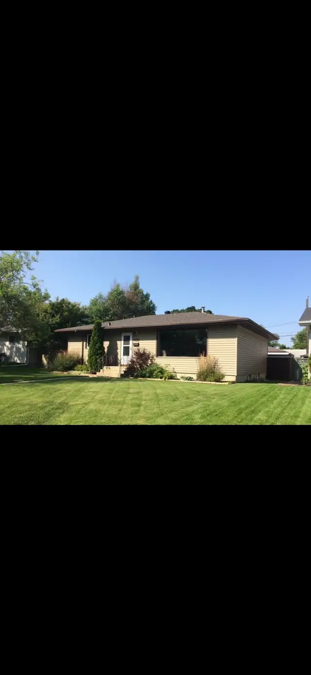 West End Home 4 Bed 2 Bath