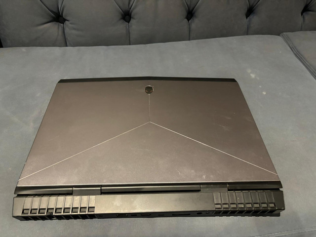 Alienware 15 r4 AS IS in Laptops in Mississauga / Peel Region - Image 3