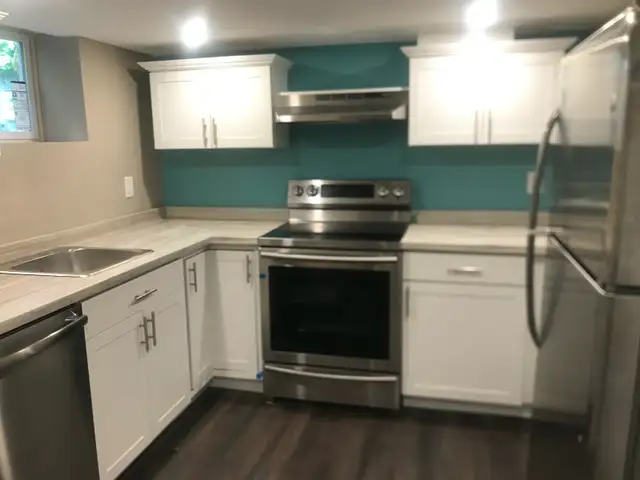1bdrm near Ottawa N in Long Term Rentals in Hamilton - Image 2