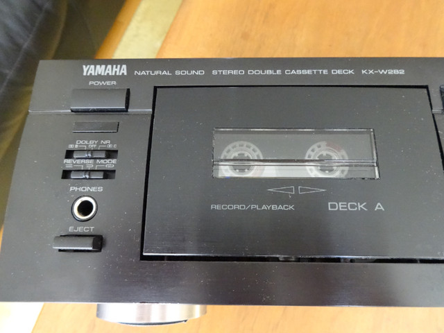 Yamaha KX-W282 Auto Reverse Stereo Double Cassette tape deck in Stereo Systems & Home Theatre in Markham / York Region - Image 2