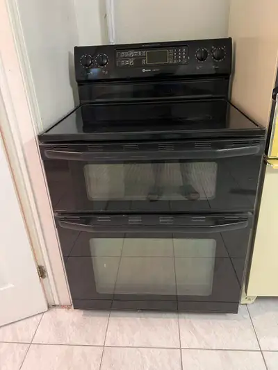 Leftover from previous house owner Locate at basement, you will need to move it out if you want to b...