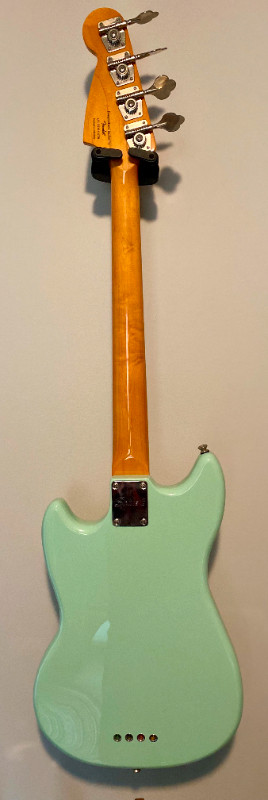 Squier Classic Vibe '60s Mustang Bass w/Soft Case in Guitars in City of Halifax - Image 2