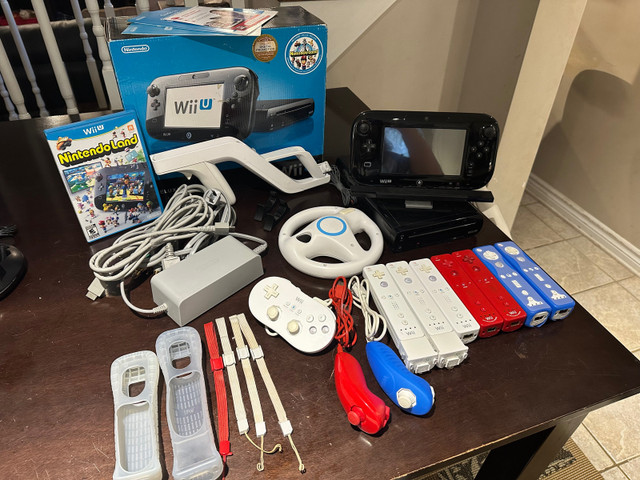 Wii U Deluxe Stytem + Extra’s! dans Nintendo Wii U  à Ville de Montréal