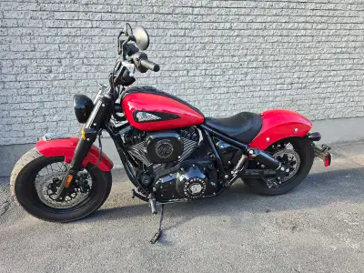 La moto est dans un état impeccable, méticuleusement entretenue et n’a jamais été accidentée ni écha...