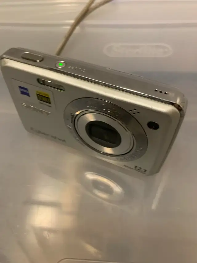 Sony DSC-W210 in Cameras & Camcorders in Burnaby/New Westminster - Image 3