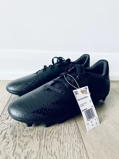 adidas Men's/Women's Predator Accuracy.4 Firm Ground Cleats US7, View more