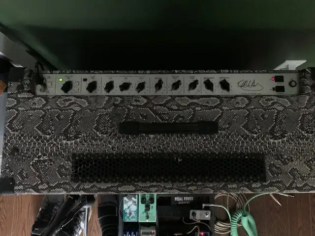 Peavey 5150 EVH 2x12 combo in Amps & Pedals in Oakville / Halton Region - Image 3