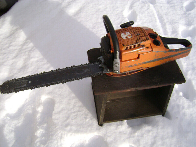 Husqvarna 380cd chainsaw saw in Power Tools in Penticton - Image 3