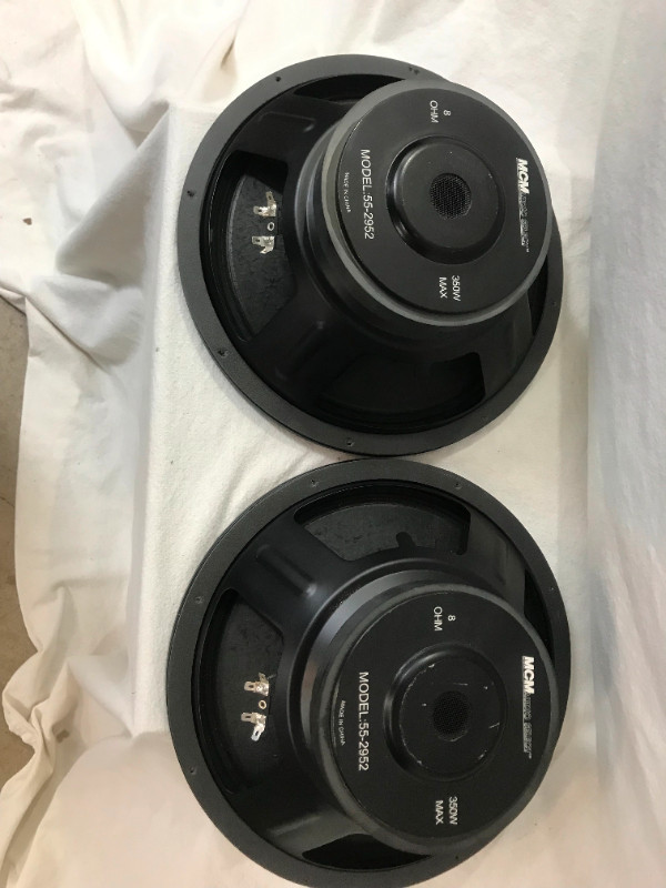 MCM single woofer in Speakers in Winnipeg