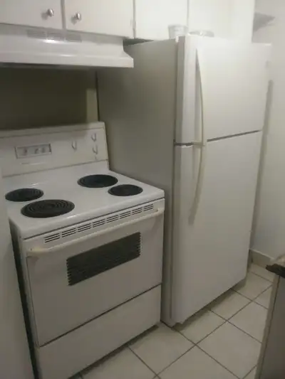 poele , frigo , lit, divan set de cuisne (lot), View more