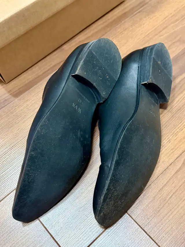 Will’s Vegan Dress Shoes Black Size 42 (Men’s 9) in Men's Shoes in Edmonton - Image 4