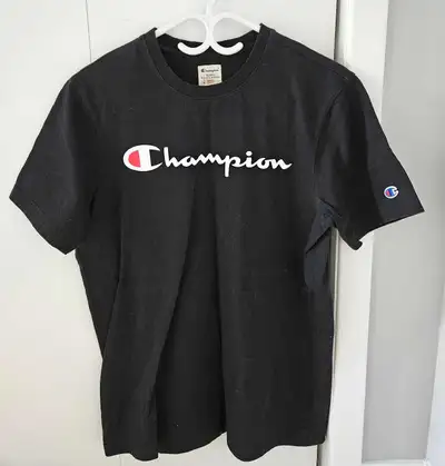 T-Shirt Champion pour ado! Comme neuf!, View more
