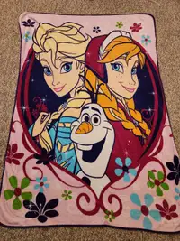 EUC Disney Frozen soft fleece blanket