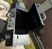 BACKYARD BBQ WITH GAS CYLINDER FOR SALE