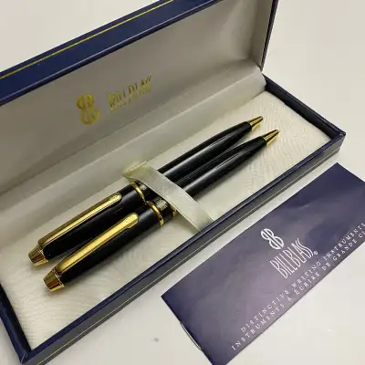 New designer pen set by Bill Blass Black with gold accents Ballpoint pen and pencil Perfect working...